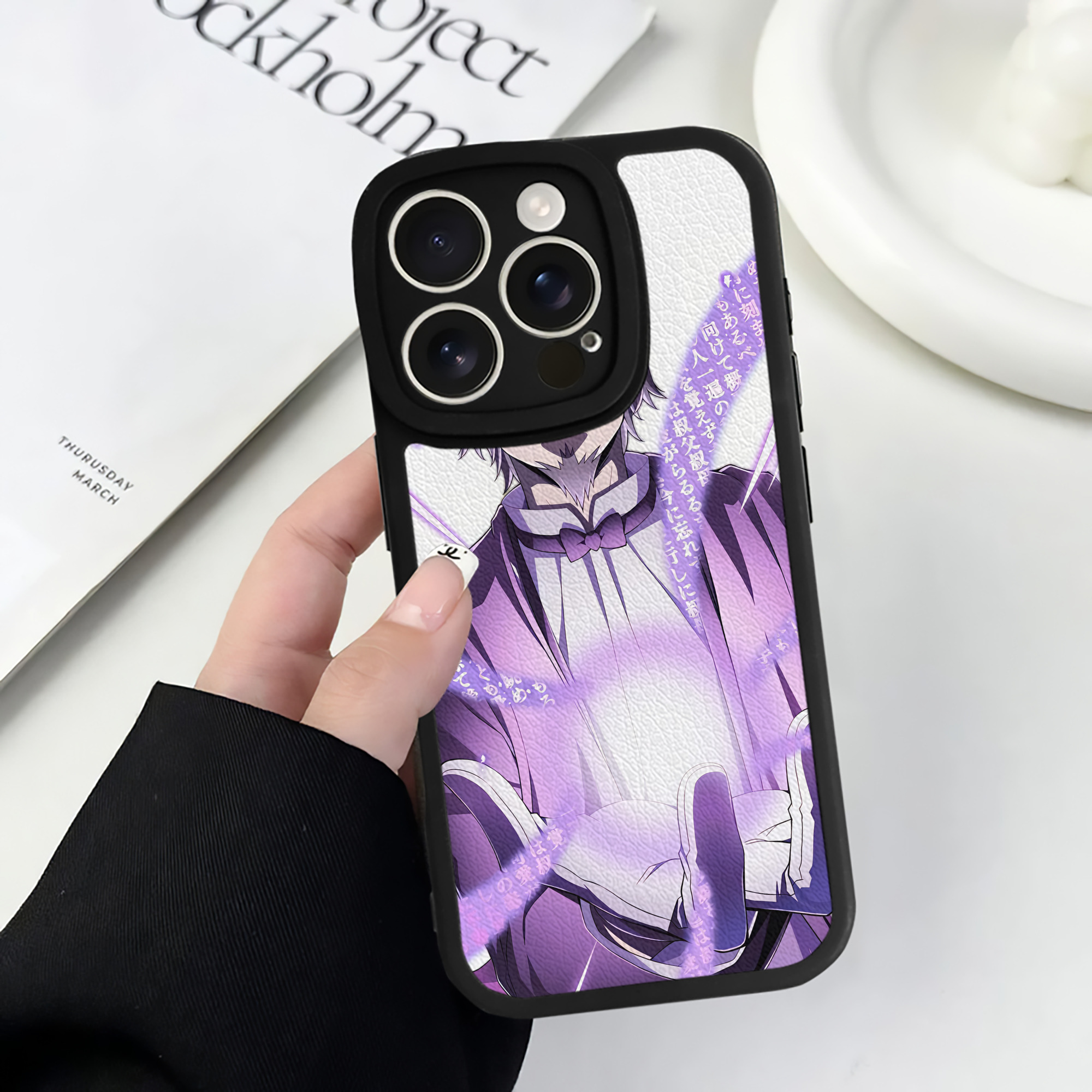 （画像用） 文豪ストレイドッグス Bungo Stray Dogs 【iPhone 16シリーズ対応】シリコンスマホケース（レザー調） 材質：シリコン